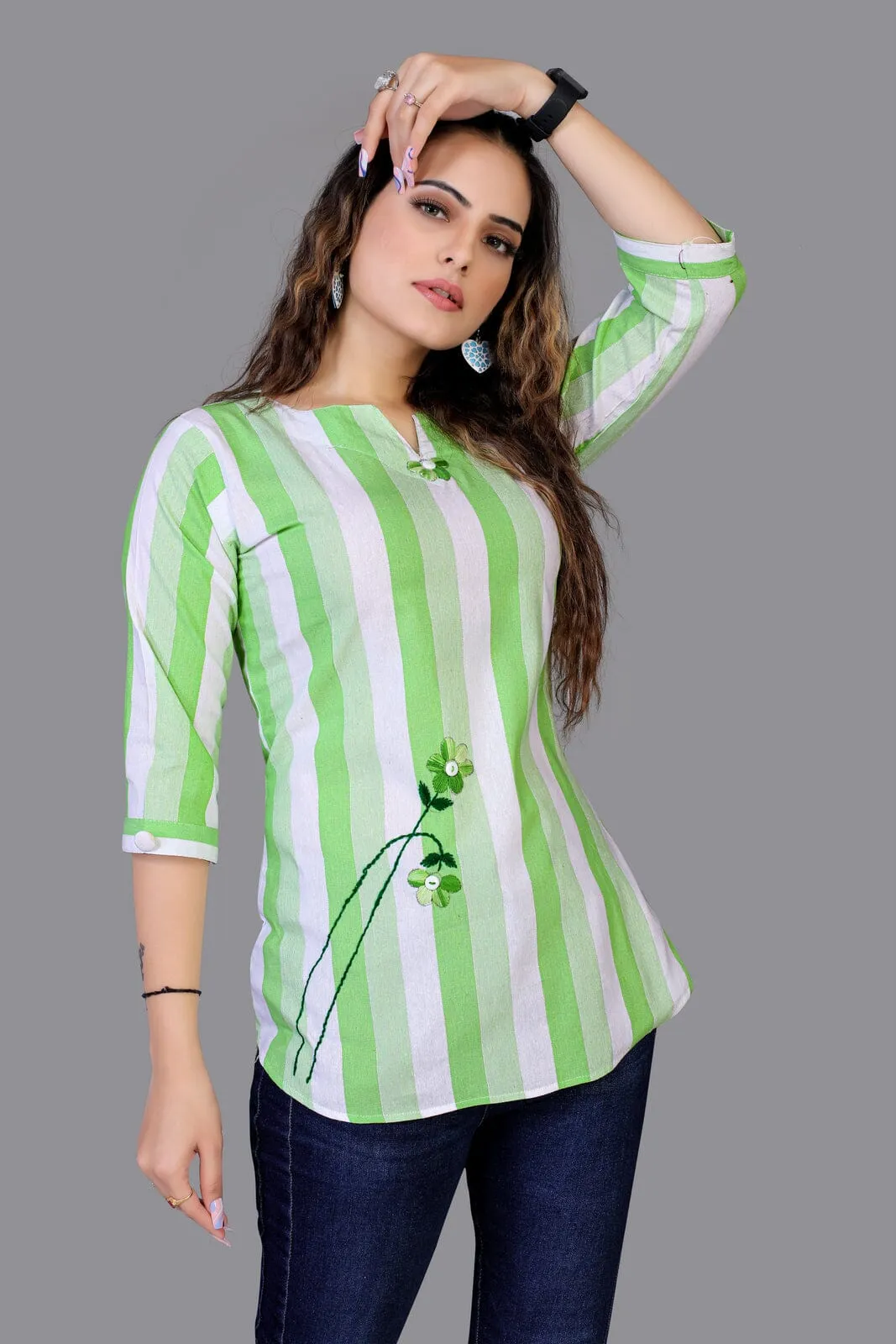 Aarvi Light Green Cotton Tunics