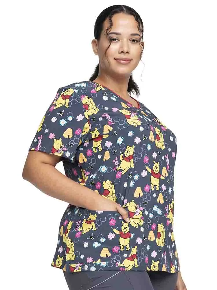 Tooniforms Women's V-Neck Print Scrub Top | Bee's Knees